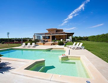 Vakantiehuis Can Vanrell, mit Schwimmbad, Jacuzzi und Rasenf