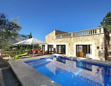 Vakantiehuis Villa Llop. Wunderschöne moderne Villa mit Sau