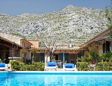 Vakantiehuis Charmante ländliche Villa Martorell mit Schwim