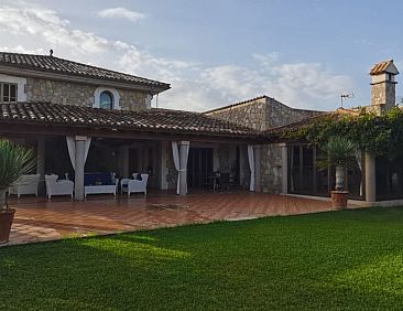 Vakantiehuis Villa mit Garten, Grill und Terrasse