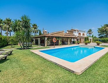Villa Can Barretas
