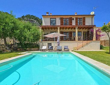 Vakantiehuis Chalet "Sacoma" mit Garten, Grill und Terrasse