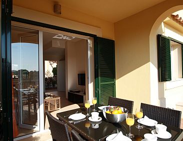 Vakantiehuis Mediterranes Ferienhaus mit privatem Garten