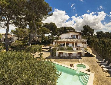 Vakantiehuis Charmante Familienvilla am Meer von Son Veri