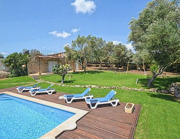 Vakantiehuis Landhaus mit Pool in der Nähe von Porto Cristo