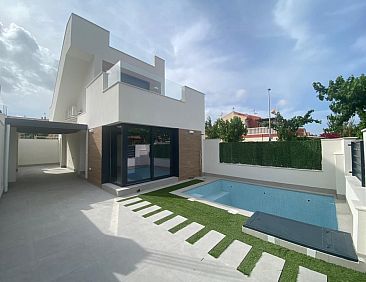 Vrijstaande woning in Los Alcazares