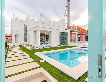 Vrijstaande woning in Los Alcazares
