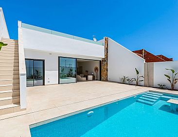 Vrijstaande woning in Los Alcazares
