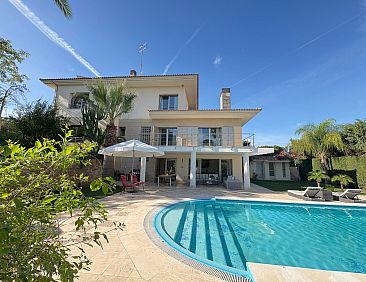 Vrijstaande woning in Molina De Segura