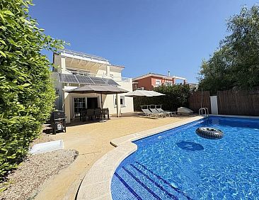 Vrijstaande woning in Banos y Mendigo