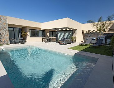 Vrijstaande woning in Banos y Mendigo