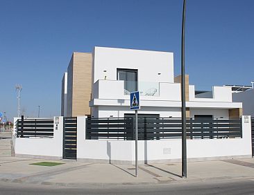 Vrijstaande woning in Roldán