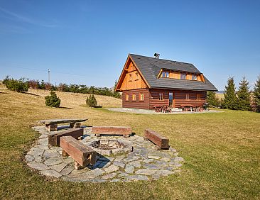 Vakantiehuis Timber Lodge with Hydromassage