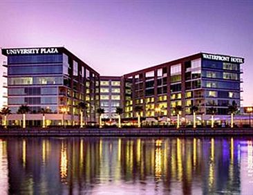 University Plaza Waterfront Hotel