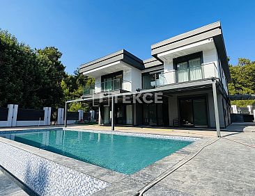Vrijstaande woning in Kemer