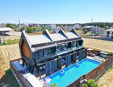 Vrijstaande woning in Döşemealtı