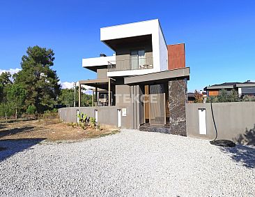Vrijstaande woning in Döşemealtı
