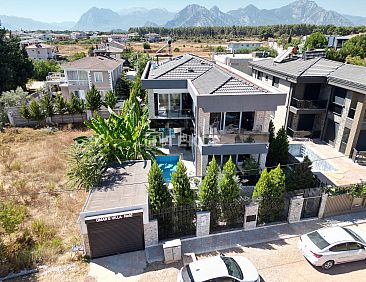 Vrijstaande woning in Döşemealtı