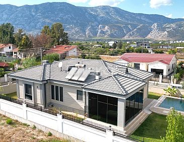 Vrijstaande woning in Döşemealtı