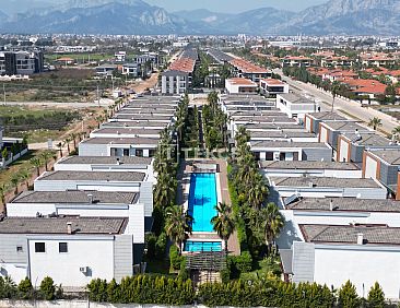 Vrijstaande woning in Döşemealtı