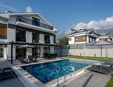 Vakantiehuis Tolle Villa in Ölüdeniz mit Kinderpool
