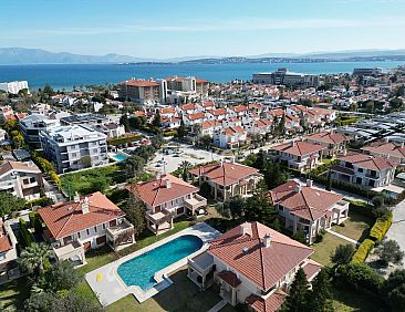 Geschakelde woning in Altınyunus
