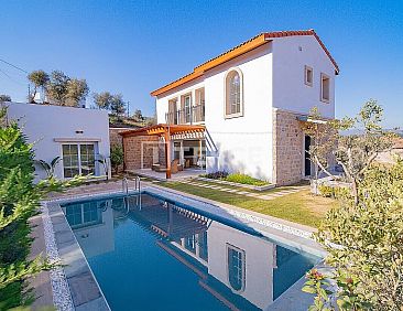 Geschakelde woning in Güllük