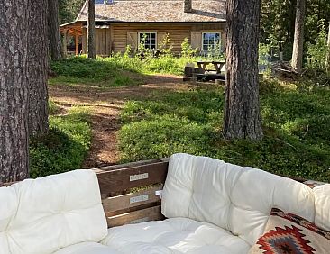 Wolverine cabin offgrid
