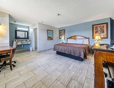 Rodeway Inn &amp; Suites Haines City