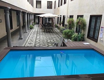 Aqua Granada Inn Apartments