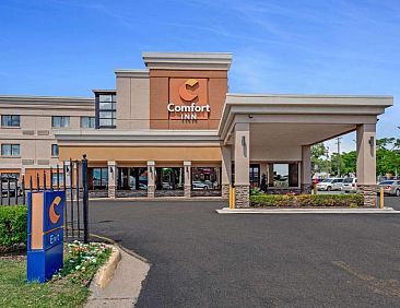 Comfort Inn Downtown Detroit