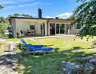 Vakantiehuis Modernes Haus in der Nähe von Strand und Golf 