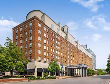 Hilton Orrington/Evanston