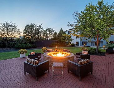Courtyard Columbus Airport