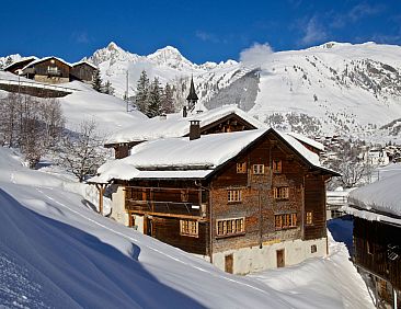 Appartement Tgèsa Surrein Giassa10