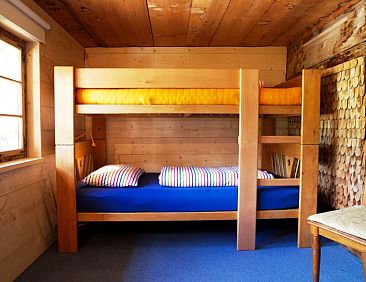 Appartement Tgèsa Surrein Giassa10, (Sedrun/Surrein).