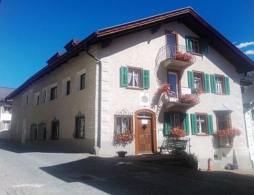 Appartement Ferienwohnungen Chasa Valär, (Scuol).