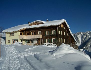 Appartement BioHof Casutt, Tenna, (Tenna).