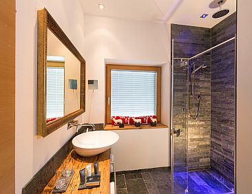 Appartement alpinlodge &amp; spa*****, (Samnaun-Ravaisch).