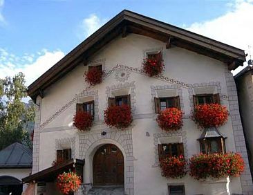 Appartement Dachwohnung Plazzetta 23, (Sent).