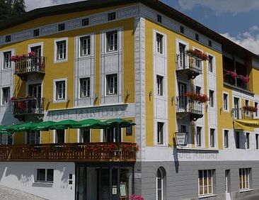 Vakantiehuis Hotel Münsterhof, (Müstair).