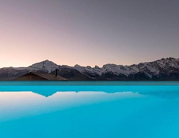 Vakantiehuis Chalet V mit Lift und Pool