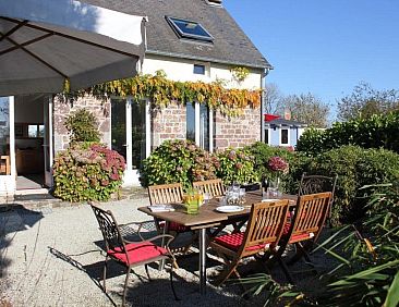 Vakantiehuis in Sourdeval Les Bois mit Garten