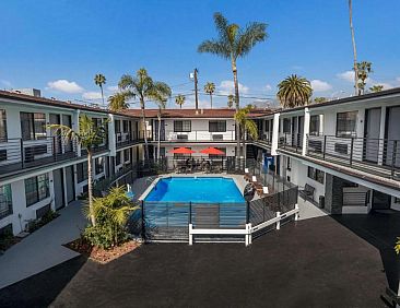 Sunset West Hotel, SureStay Collection By Best Western