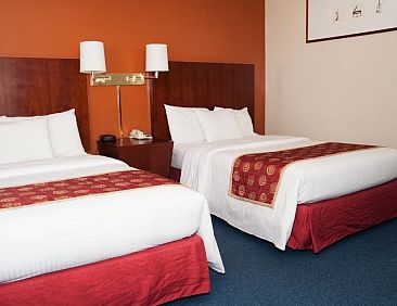 Red Carpet Inn and Suites Plymouth