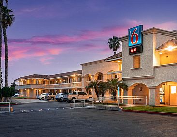 Motel 6-Carlsbad, CA Beach