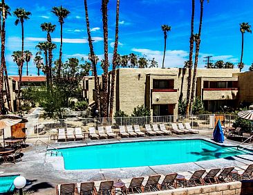 Desert Vacation Villas, a VRI resort