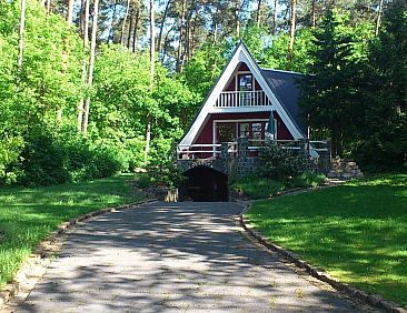 Vakantiehuis in ruhiger Lage am Waldrand mit Terrasse und gr
