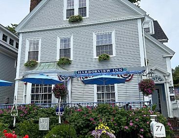 Harborview Inn