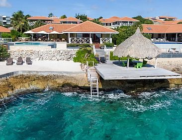 Villa aan zee op Boca Gentil resort